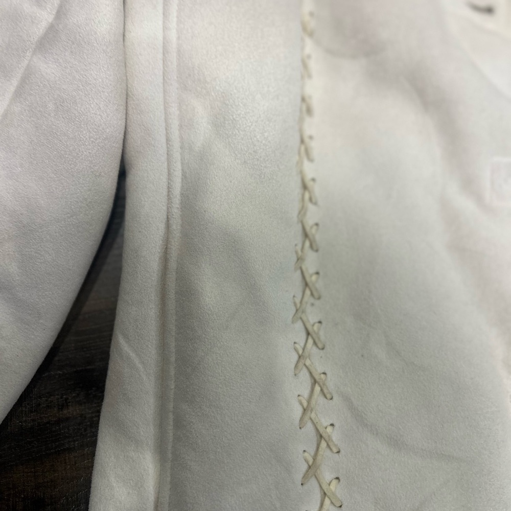 Liz Claiborne Cream Teddy Jacket with Faux Fur Trim - Picture 4 of 6